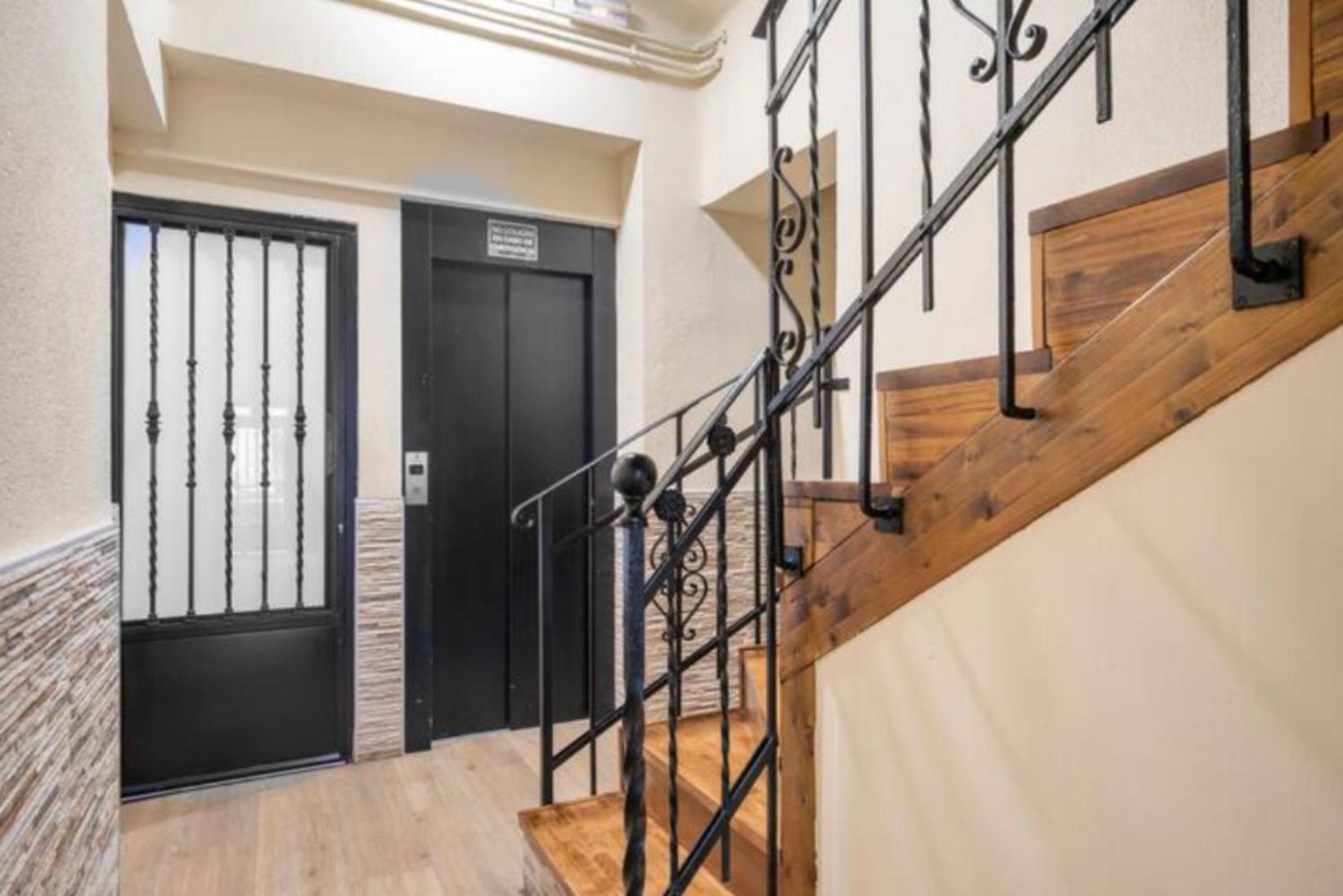Bedroom Madrid City Center Экстерьер фото