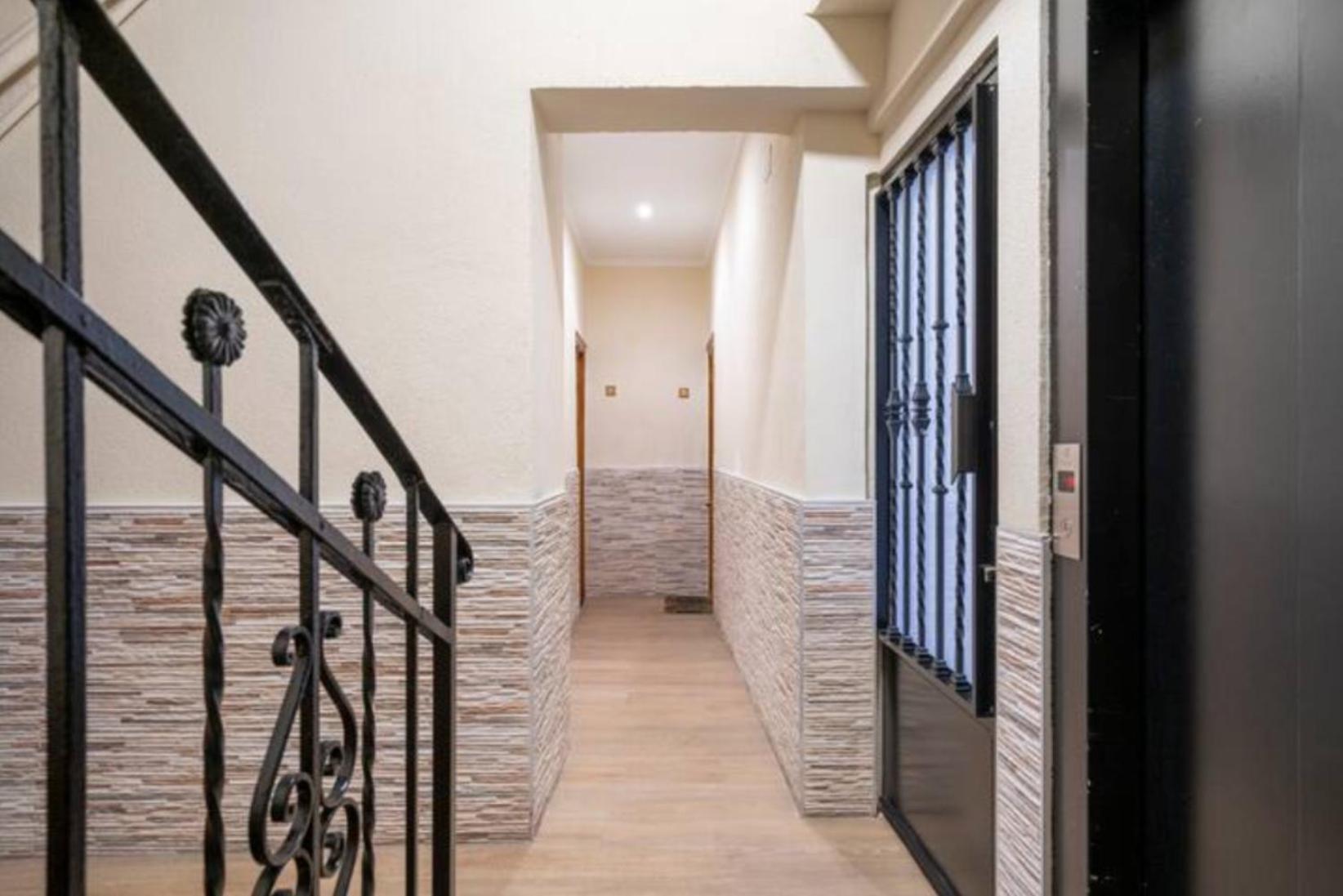 Bedroom Madrid City Center Экстерьер фото